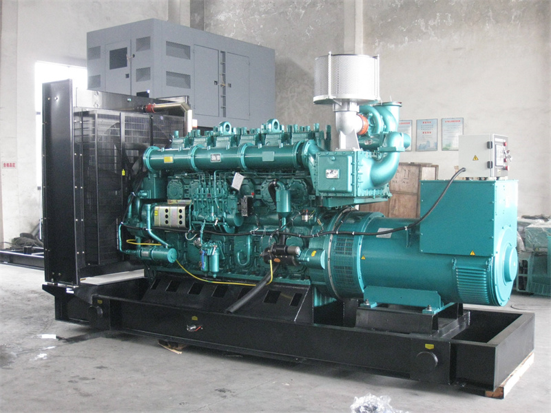 道县200KW 柴油发电机的油耗是多少?